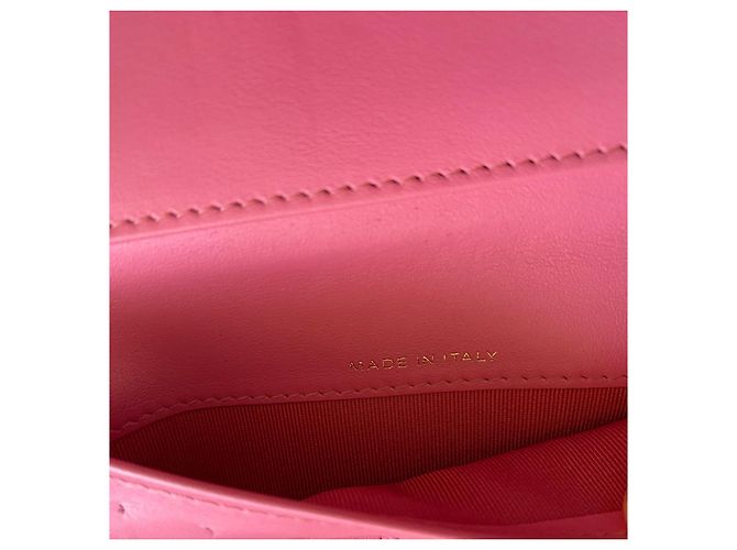 Cartera Chanel Classic Flap en cuero caviar rosa - vista 15