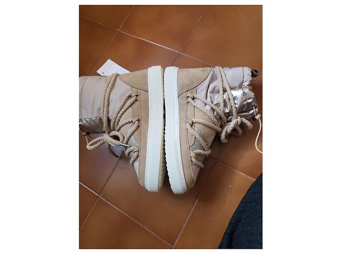 Botas Inuikii Beige de Caucho - vista 12