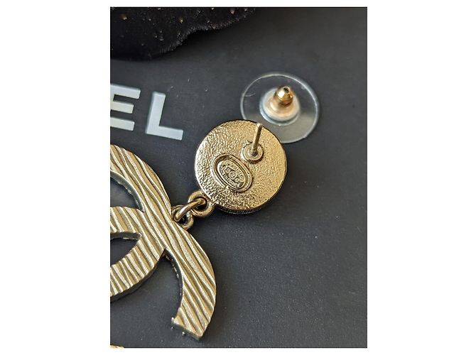 Chanel CC A19Boîte à boucles d'oreilles pendantes rayées en métal avec logo C La Pausa Bleu - vue 5