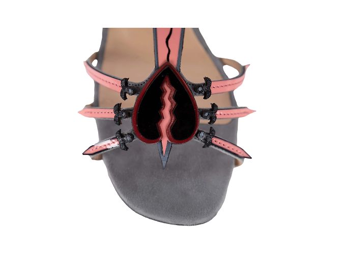 Sandali Love Blade T Strap Di Valentino In Camoscio Grigio Multicolore - vista 5