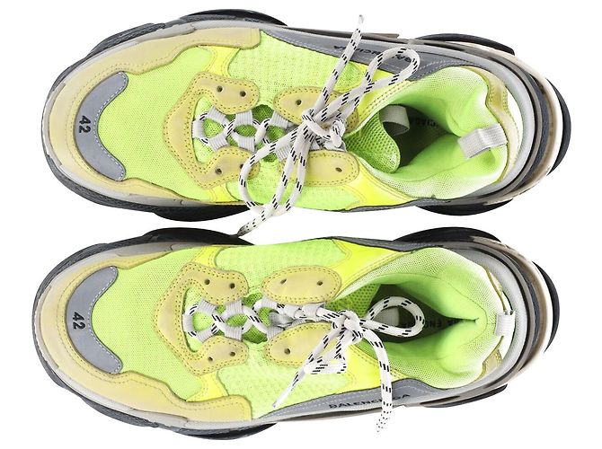 First Sneakers Balenciaga Neon Triple S in Pelle e Mesh Grigio Giallo - vista 5