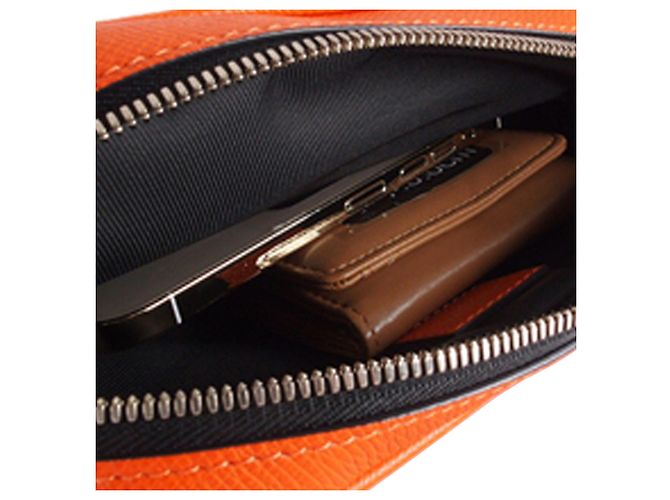 Bumbag Marsupio da esterno Taigarama con monogramma arancione Louis Vuitton - vista 4