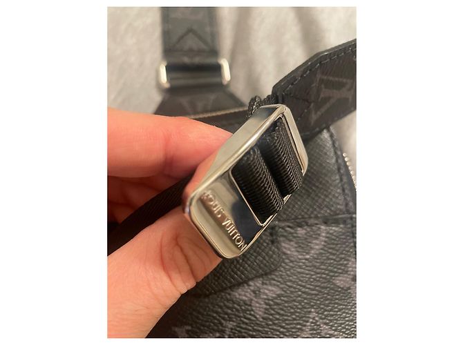 Louis Vuitton Borsa a tracolla LV Outdoor Eclipse Nero - vista 7
