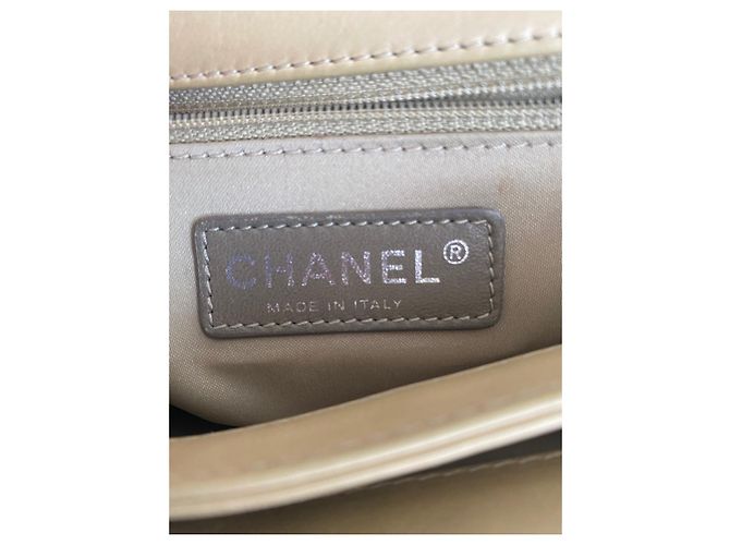 Timeless Borsa a mano Chanel Classic Beige Oro Pelle D'oro - vista 8