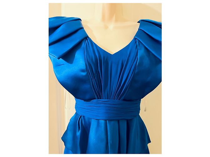 Atemberaubendes Ascot-Kleid von Marchesa Notte Blau - Ansicht 2
