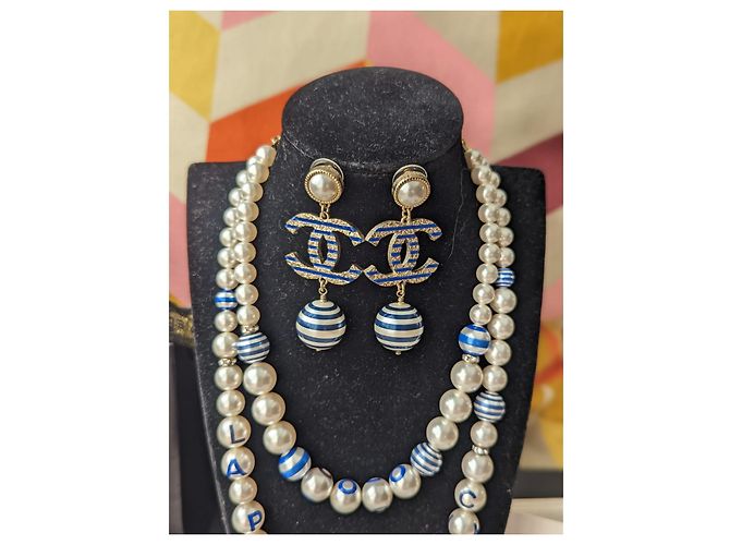 Chanel CC A19Set collana orecchini La Pausa Cruise con perle blu logo C - vista 16