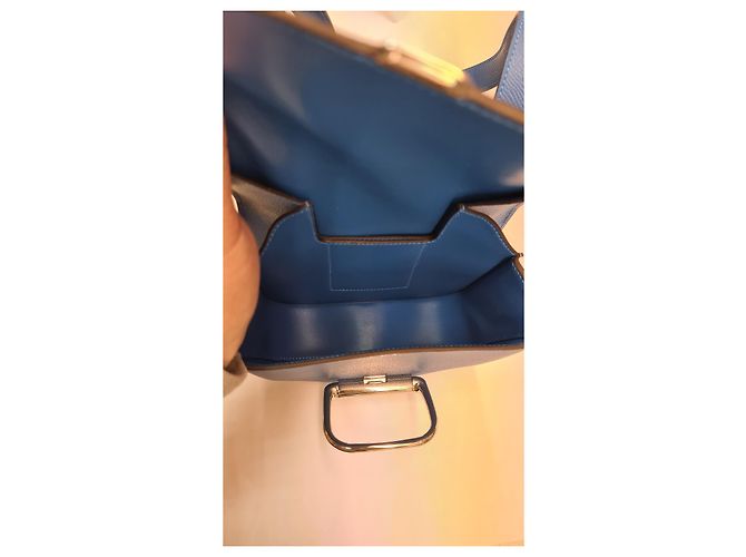 Borsa a mano Hermès Della Cavalleria in pelle blu - vista 4