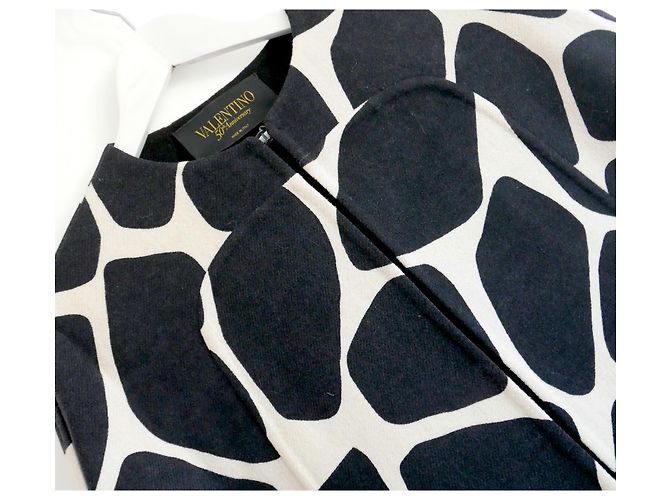 capa Valentino con estampado de jirafas - vista 5
