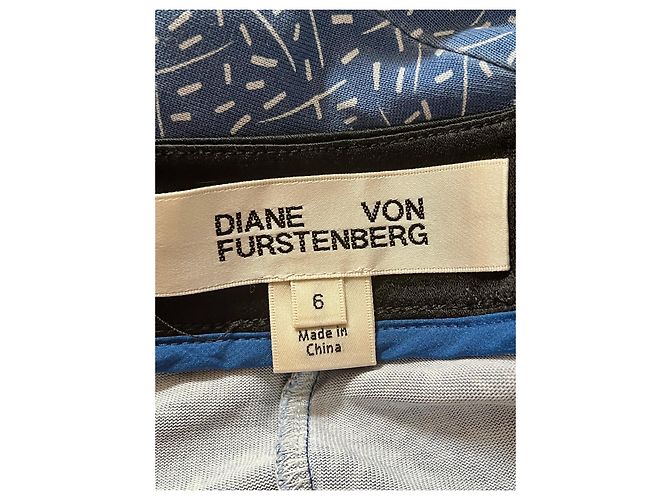 Diane Von Furstenberg Vestido de punto de seda azul cielo con estampado de DvF - vista 5