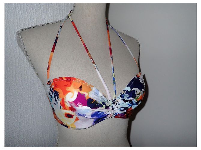 Autre Marque Set Bikini Floreale e Abito da Spiaggia Multicolore - vista 6