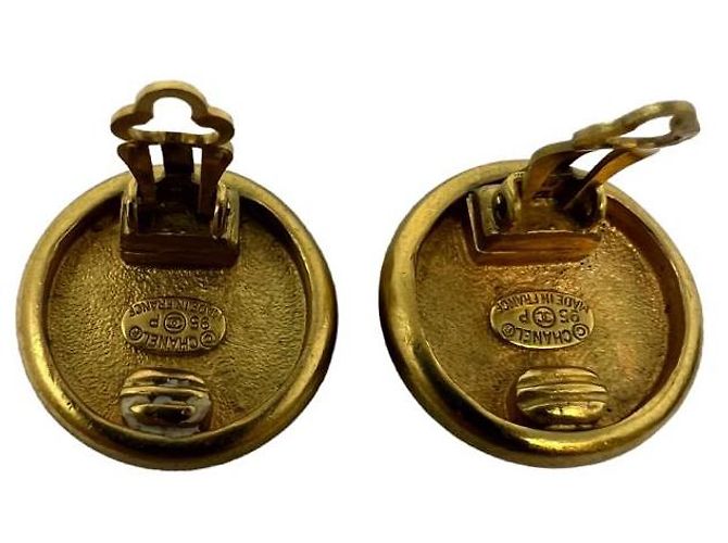 Orecchini Chanel A Clips in metallo dorato D'oro - vista 2