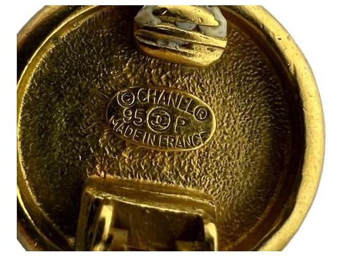 Orecchini Chanel A Clips in metallo dorato D'oro - vista 3