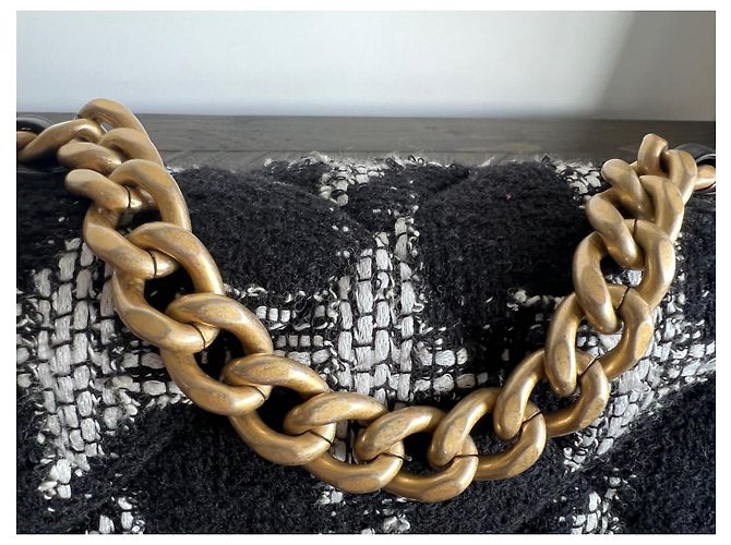 Chanel preto e branco tweed acolchoado Chanel médio 19 Aba - vista 12