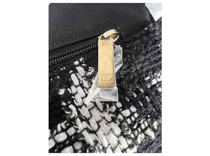 Chanel preto e branco tweed acolchoado Chanel médio 19 Aba - vista 13
