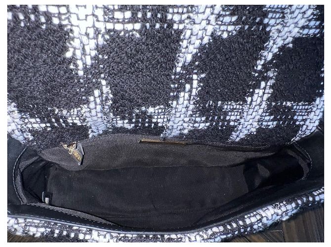 Chanel preto e branco tweed acolchoado Chanel médio 19 Aba - vista 16