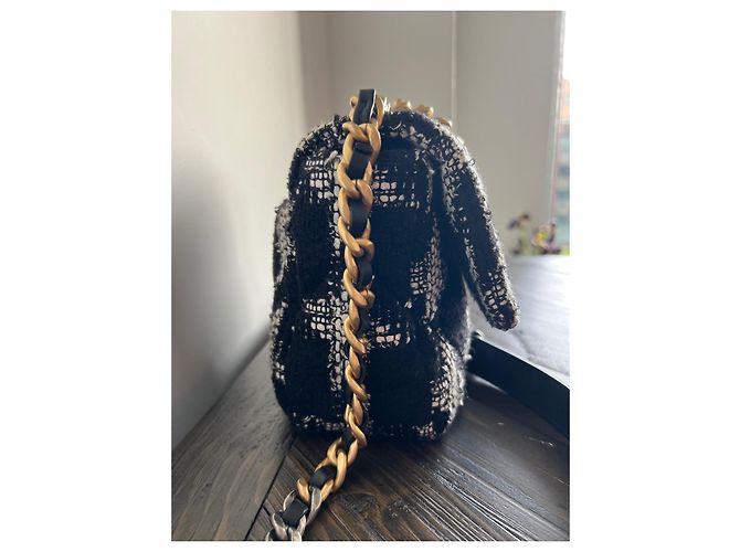 Chanel preto e branco tweed acolchoado Chanel médio 19 Aba - vista 17