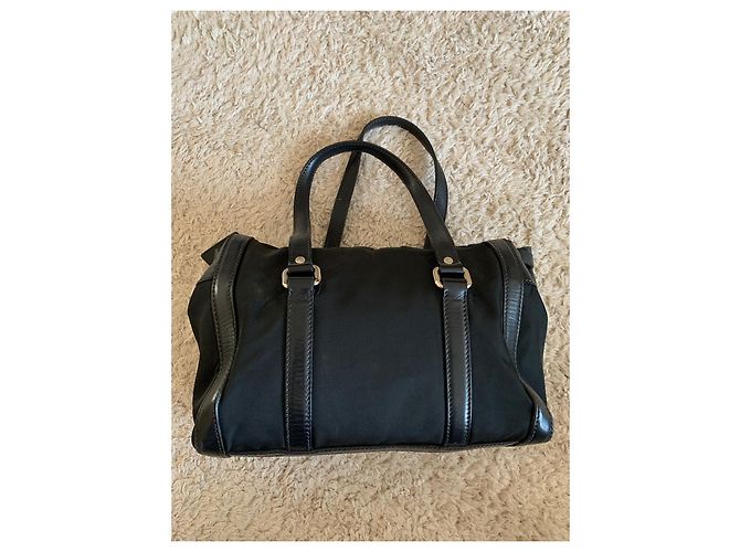 Autre Marque Prada Nylon Tasche mit Klappe Schwarz - Ansicht 2