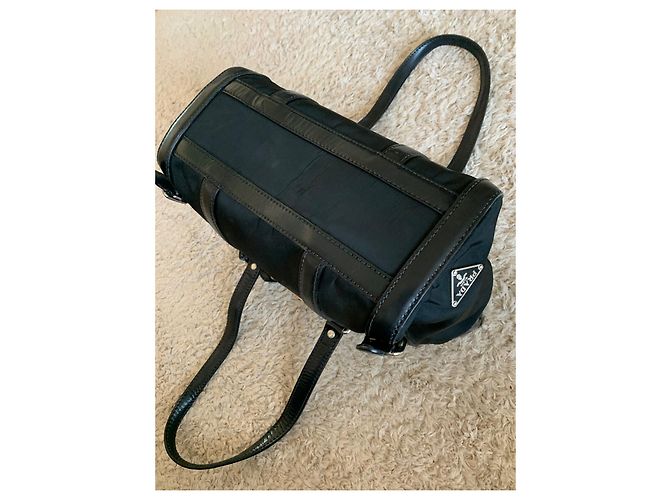 Autre Marque Prada Nylon Tasche mit Klappe Schwarz - Ansicht 3