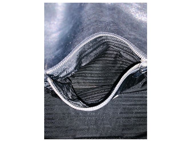 Autre Marque Prada Nylon Tasche mit Klappe Schwarz - Ansicht 7