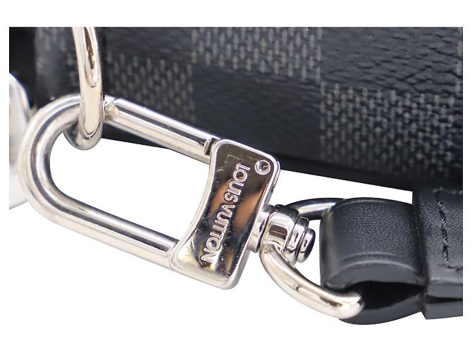 Louis Vuitton Alpha Clutch in Damier Graphite Grey Leather Black - view 9