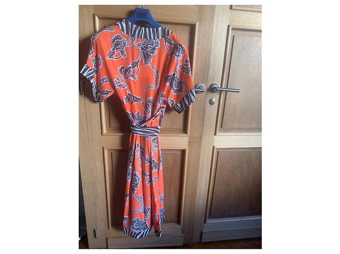 Diane Von Furstenberg Wickelkleid Seide Zebra Print Schwarz Weiß Orange - Ansicht 3