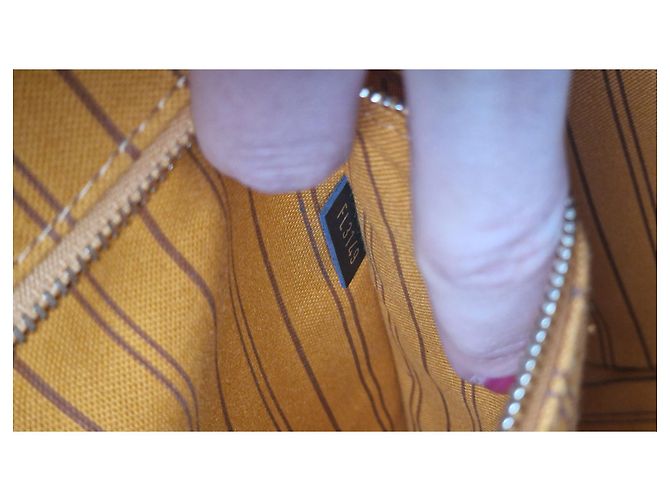 Borsa a mano Louis Vuitton Onthego GM Jungle in pelle nera leopardata Nero Bianco Stampa leopardo Caramello - vista 4