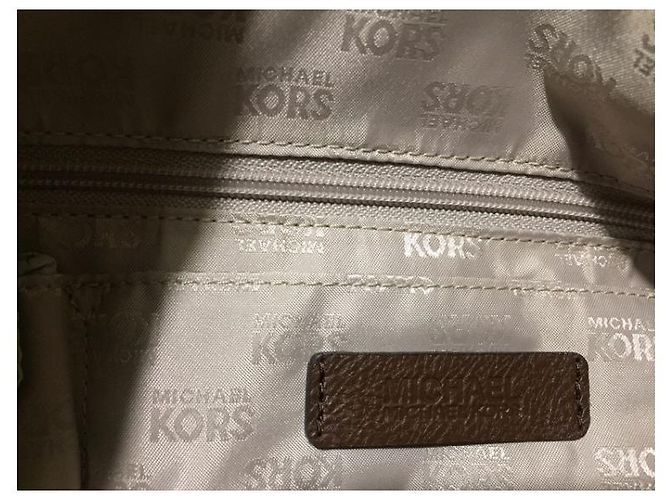 Borsa Michael Kors in camoscio kaki Cachi - vista 7