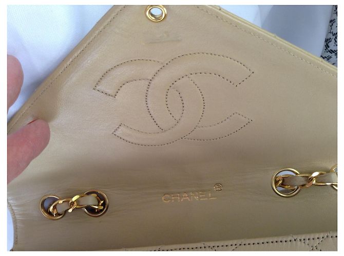 Borsa Chanel Timeless in pelle di agnello beige - vista 6