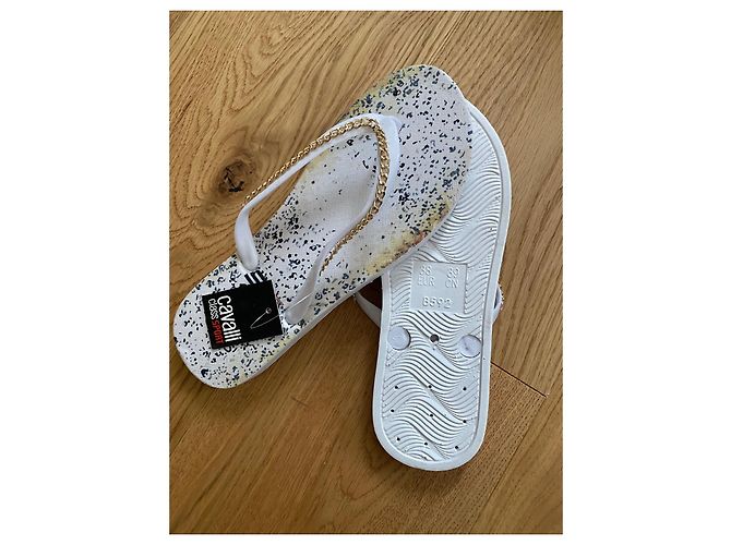 Autre Marque White Rubber Flip Flops Size 38 - view 4