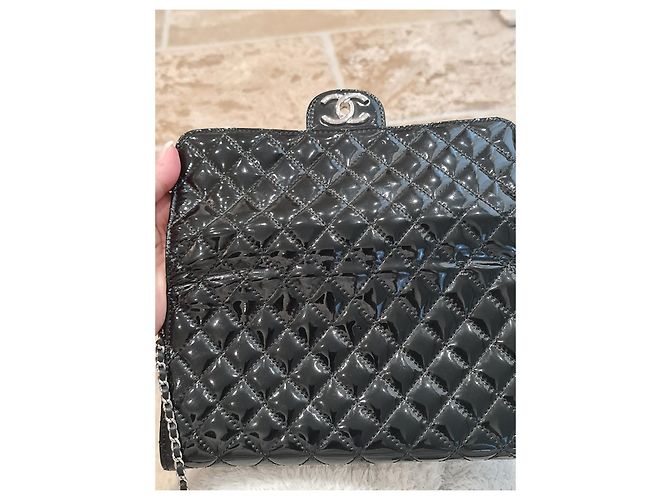 2.55 Borsa Chanel Timeless in vernice nera Nero - vista 4