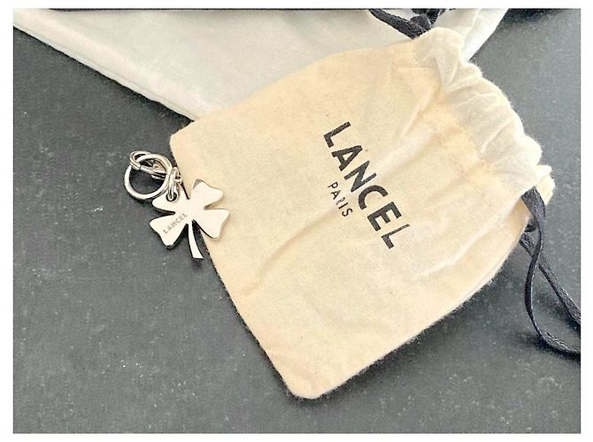 Charm llavero Lancel Metálico - vista 2