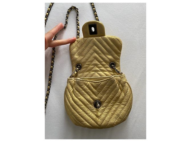 Borsa CHANEL a forma di borsa dorata D'oro - vista 11