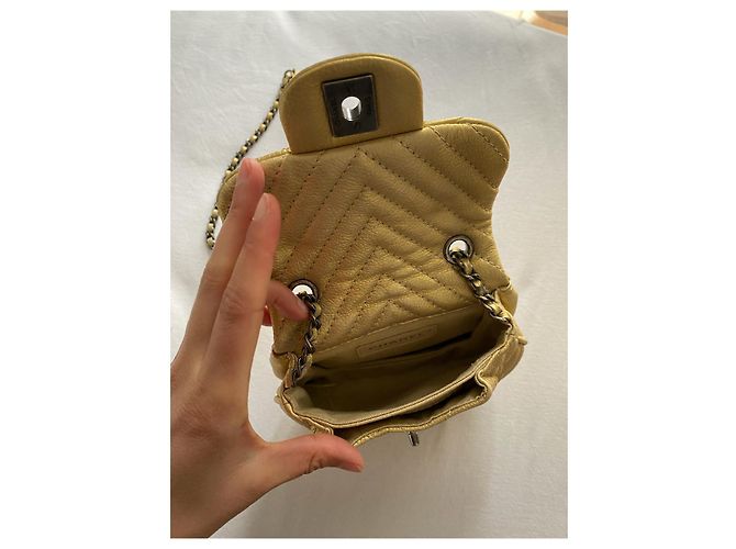 Borsa CHANEL a forma di borsa dorata D'oro - vista 13