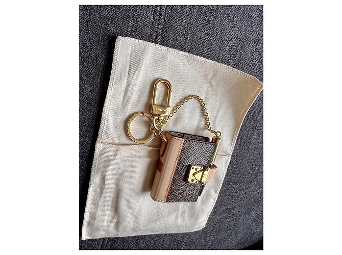 Gioielli borsa Louis Vuitton Gold hardware - vista 3