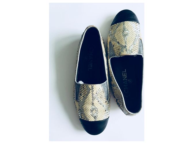 Mocassini Chanel CC in pelle di serpente e pelle Multicolore - vista 10