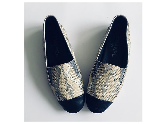 Mocassini Chanel CC in pelle di serpente e pelle Multicolore - vista 6