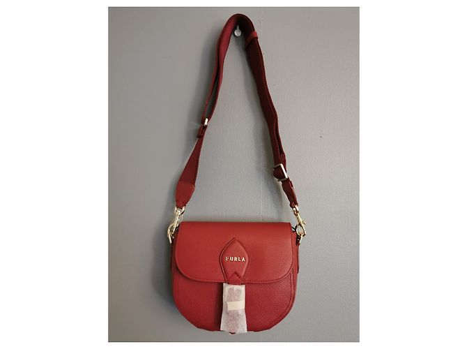 Borsa a tracolla Furla in pelle di vitello rosso bordeaux - vista 11