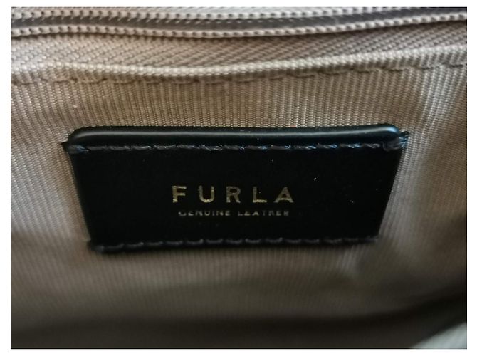 Borsa a tracolla Furla in pelle di vitello rosso bordeaux - vista 13