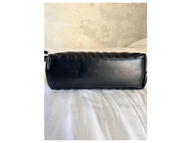Yves Saint Laurent Loulou - vista 3