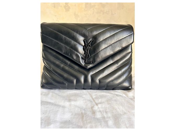 Yves Saint Laurent Loulou - vista 6