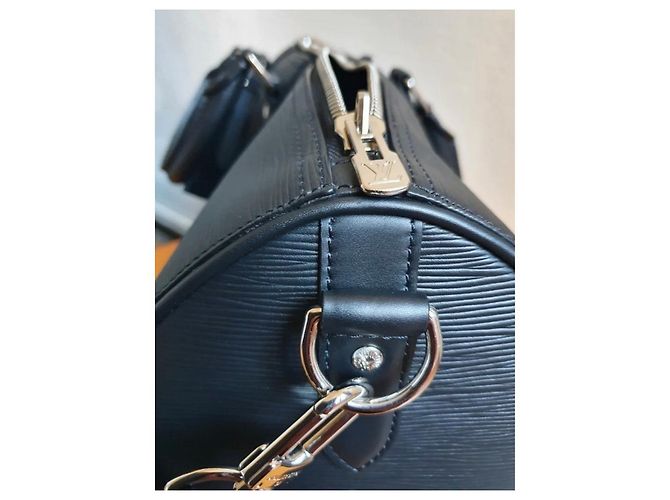 Louis Vuitton Supreme X Porte-documents en cuir noir - vue 7