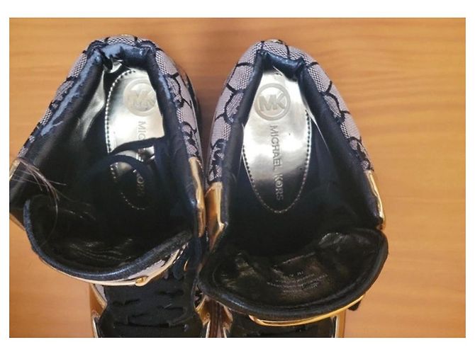 Sneakers Michael Kors in pelle nera e oro Nero D'oro - vista 3
