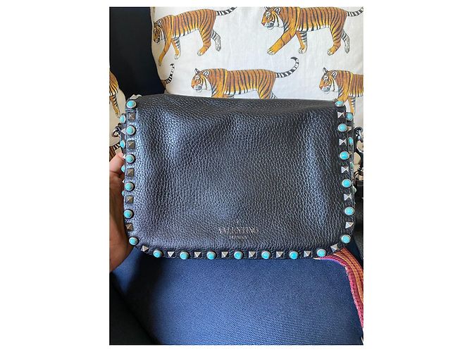 Valentino Garavani Borsa Valentino Guitar Rockstud nera con tracolla colorata Nero - vista 7