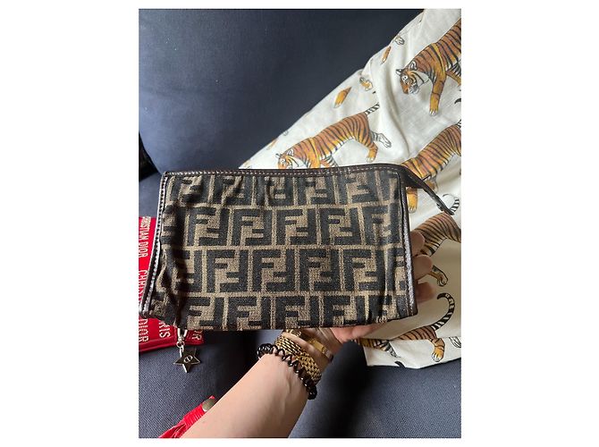 Beauty case con monogramma Fendi - vista 6