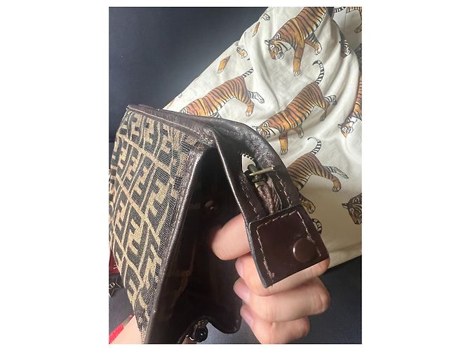 Beauty case con monogramma Fendi - vista 7