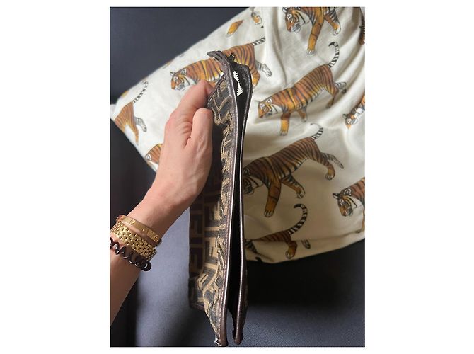 Beauty case con monogramma Fendi - vista 8