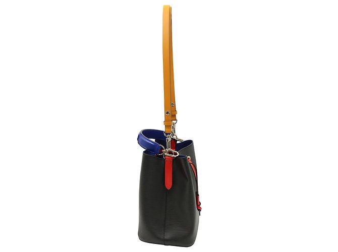Borsa a secchiello Louis Vuitton Neonoe BB in pelle di vacchetta Epi nera e safran Nero - vista 12