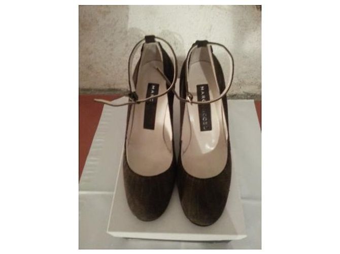Décolleté Marc by Marc Jacobs in camoscio kaki 35.5 Cachi - vista 5