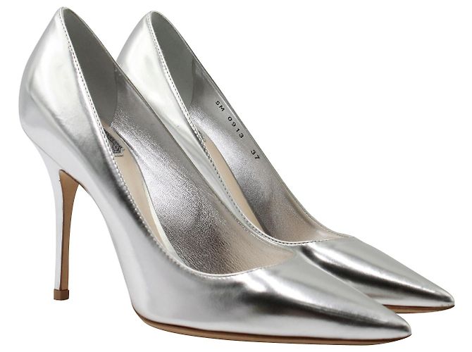 Dior Cherie Pointed-Toe Pumps in Silver Leather - view 4