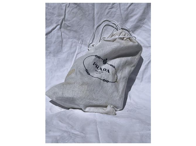 Prada Hellbraune Sandalen mit gemustertem Holzabsatz und Plateau Karamell - Ansicht 9